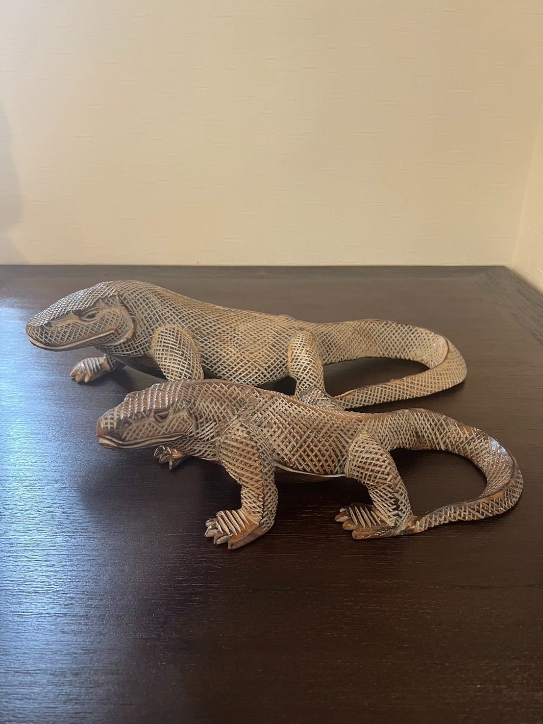 木彫り オブジェ 『コモドドラゴン 』 全長43cm 手彫り 彫刻