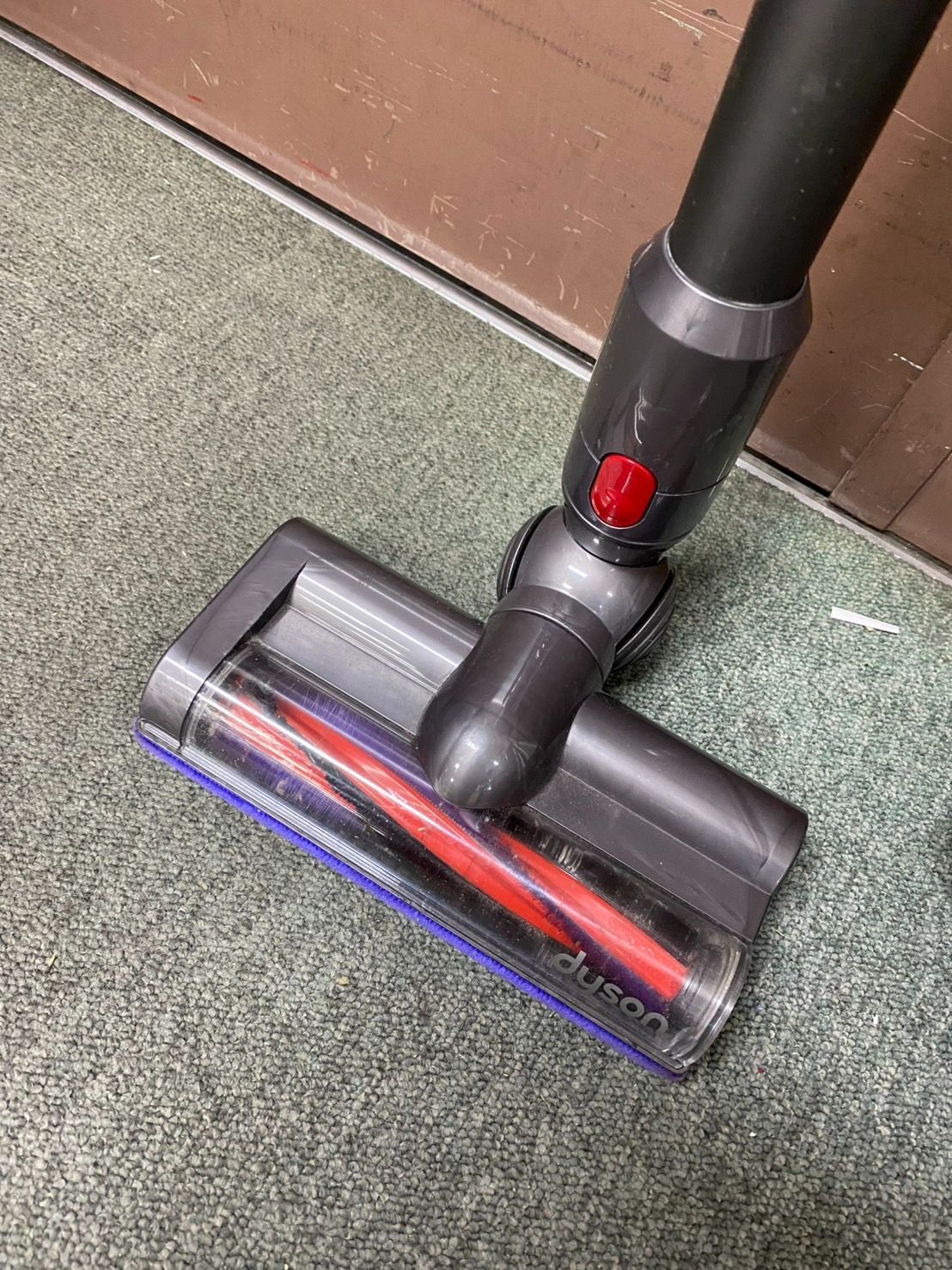 ダイソン dyson SV11 コードレスクリーナー 掃除機 通電確認済み 充電