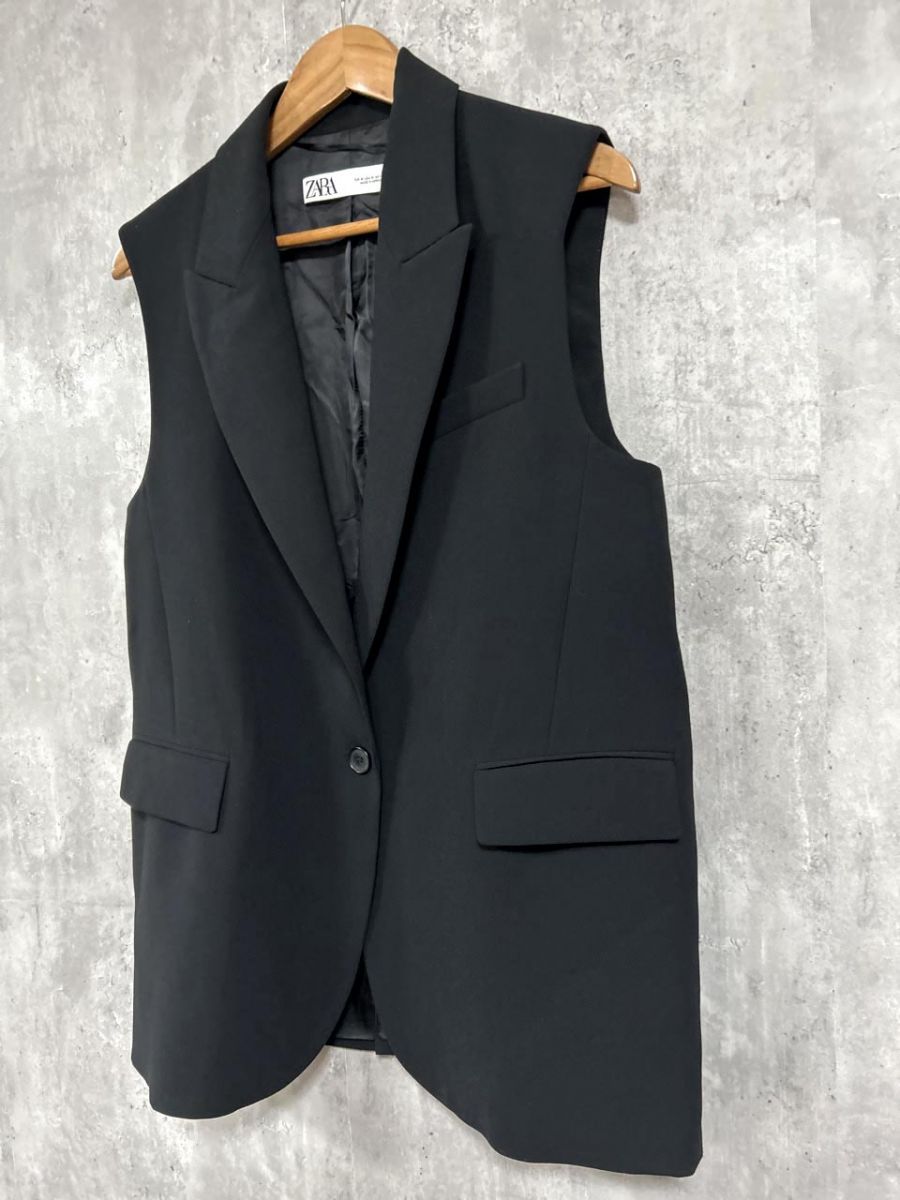 未使用 ZARA ジレ ラインストーンボタン ロング ベスト M ブラック ZARA ザラ ラインストーン ボタン ロング ベスト ジレ ブラック