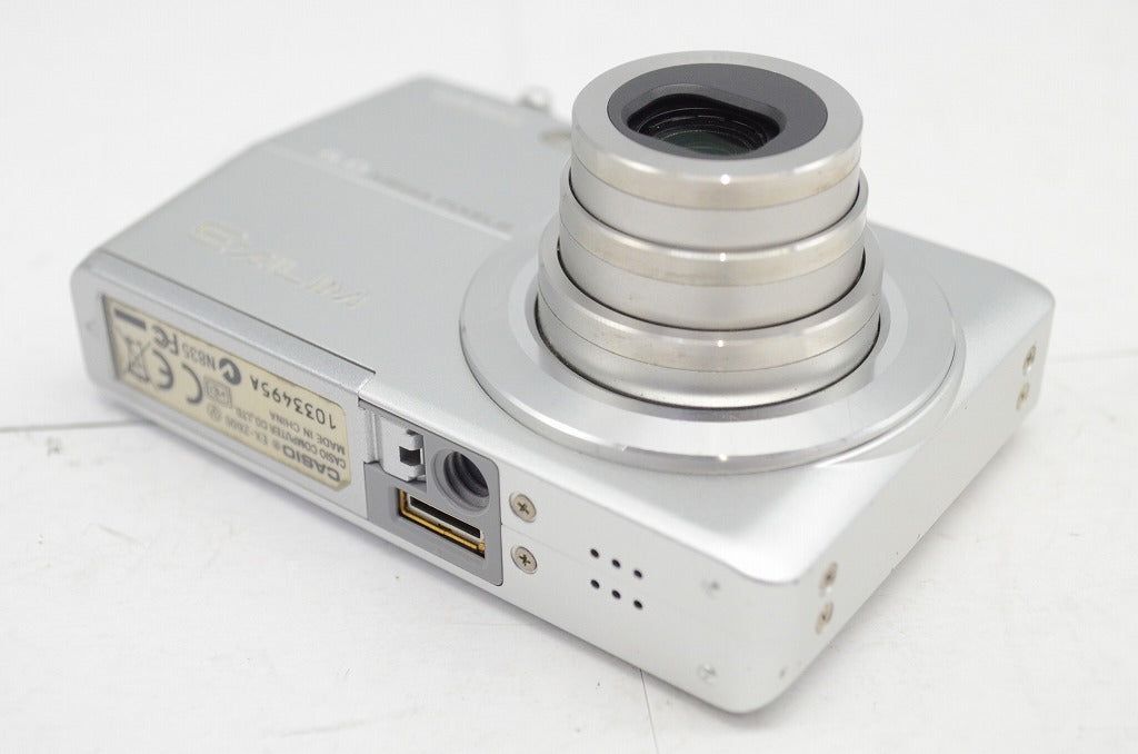 600 コンパクトデジタルカメラ