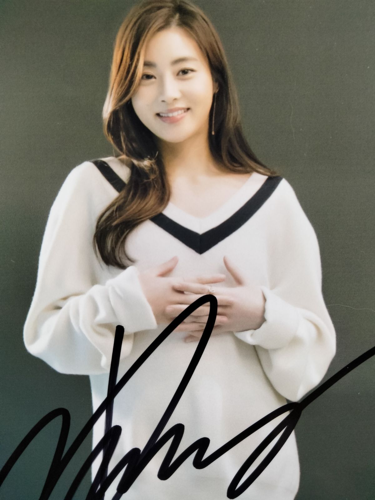 カン・ソラ直筆サイン入り2Lサイズ写真…Kang So-ra 【公式通販】