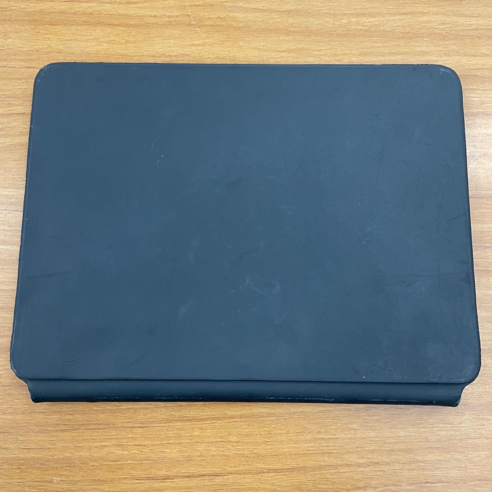 【格安SALEスタート！】 ジャンク品 Apple アップル iPad Magic Keyboard A2261 11インチ用 動作未 平塚店-1A