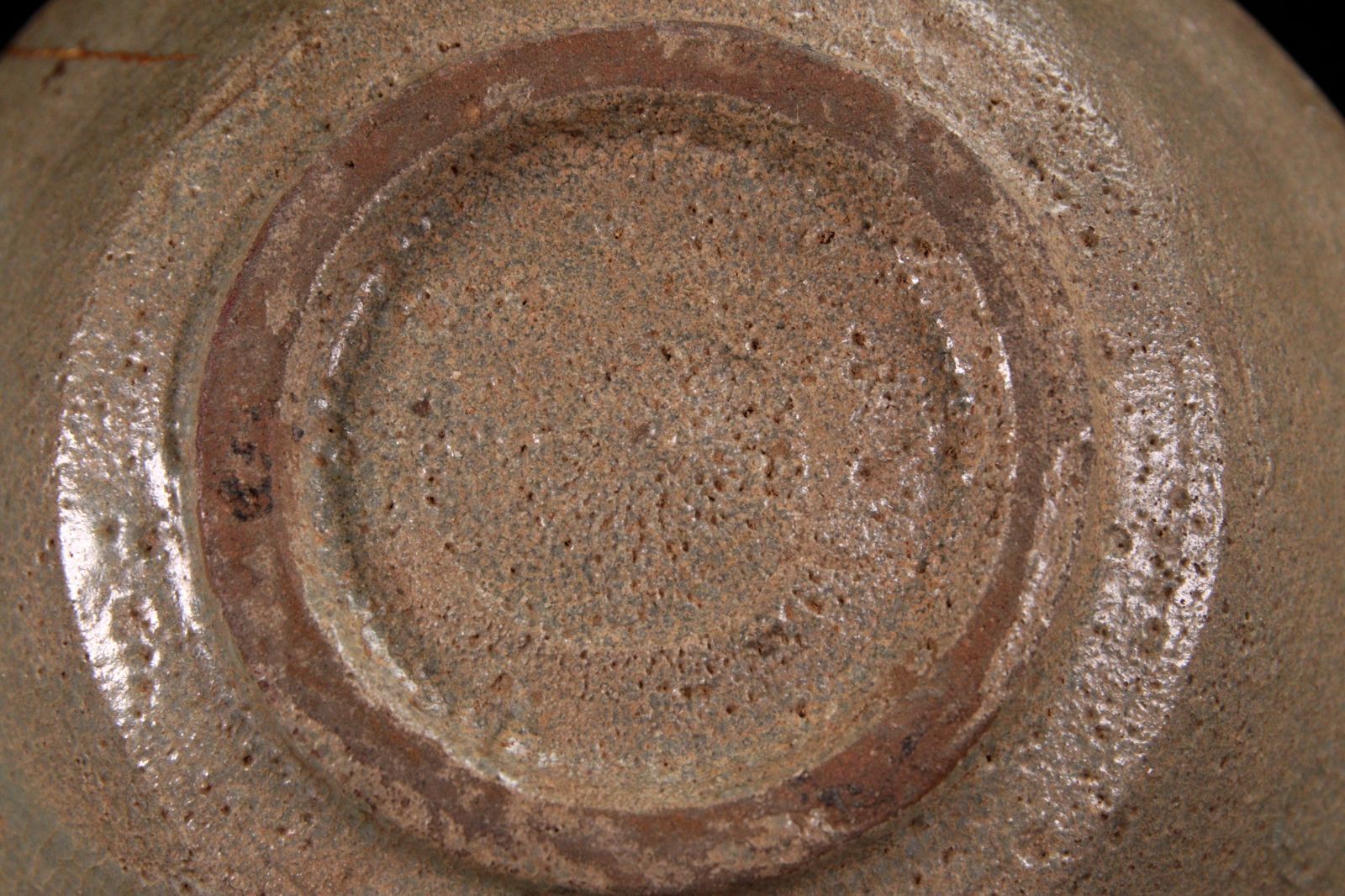 李朝　茶入　高さ約7㎝　トトエ　本さ5-0514☆ 李朝時代 青磁製 象嵌夏茶碗 14.5cm 箱付 鉢 高麗 朝鮮古陶 唐物