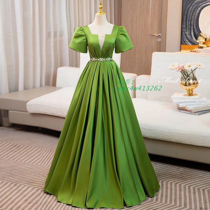 【最終値下げ】カラードレス　グリーン　結婚式　前撮り 緑ウェディングドレスで個性を輝かせる花嫁に！｜写真工房ぱれっと札幌