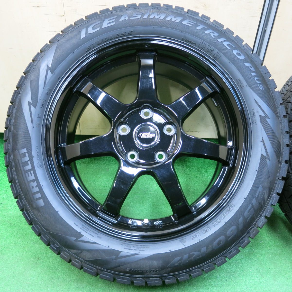 *送料無料*バリ溝！キレイ！9分★スタッドレス 215/60R17 ピレリ アイスアシンメトリコ プラス X CROSS SPEED PREMIUM クロススピード PCD114.3/5H★4010403イス