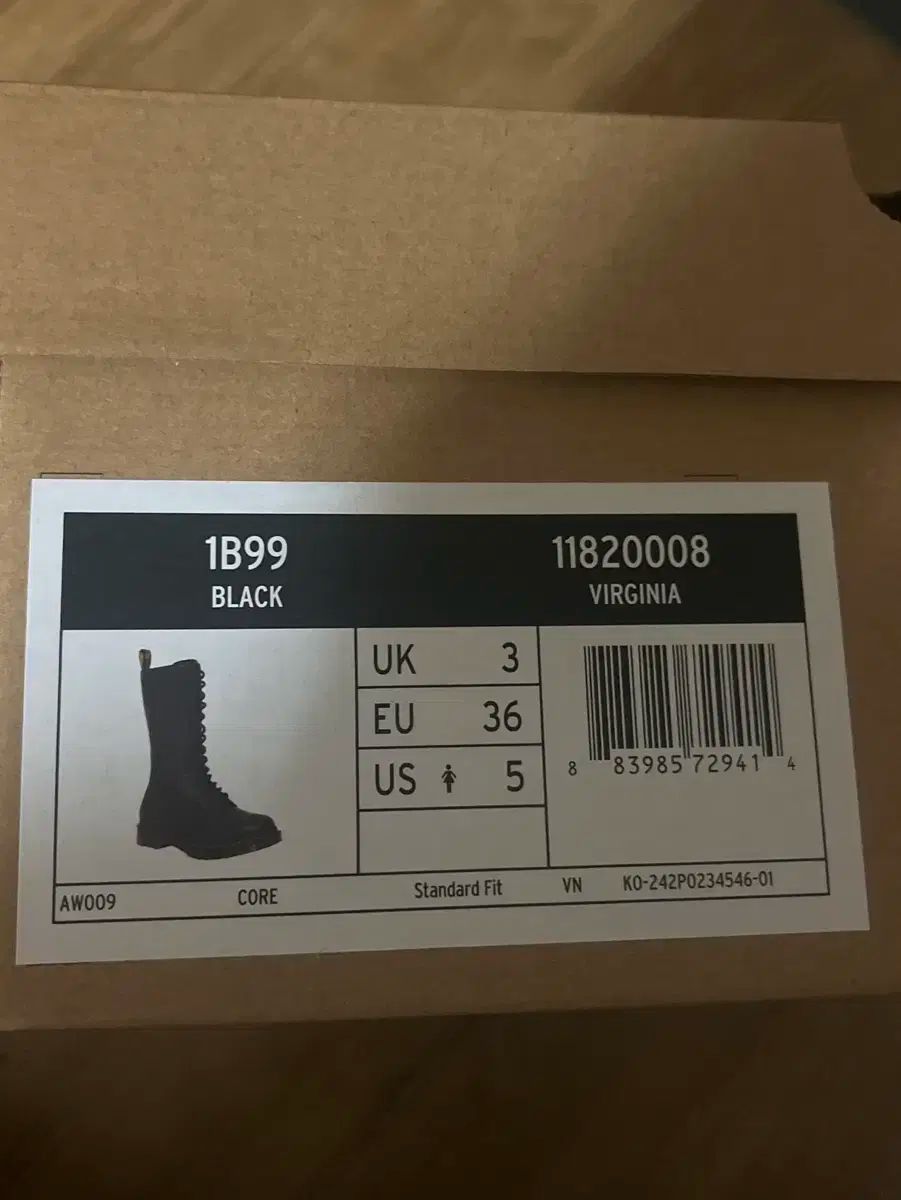 笏 225
