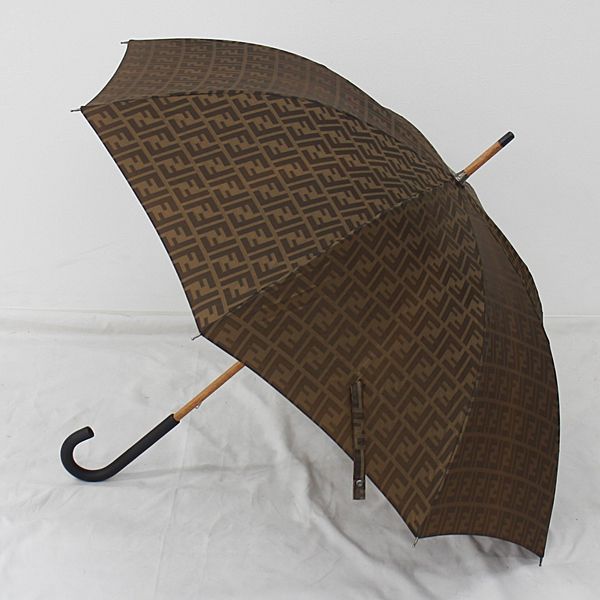 ⭐︎新品未使用品⭐︎ FENDI フェンディー 傘 ズッカ ゴールド FENDI（傘 ・ ゴールド/金色系）のフリマアイテム一覧