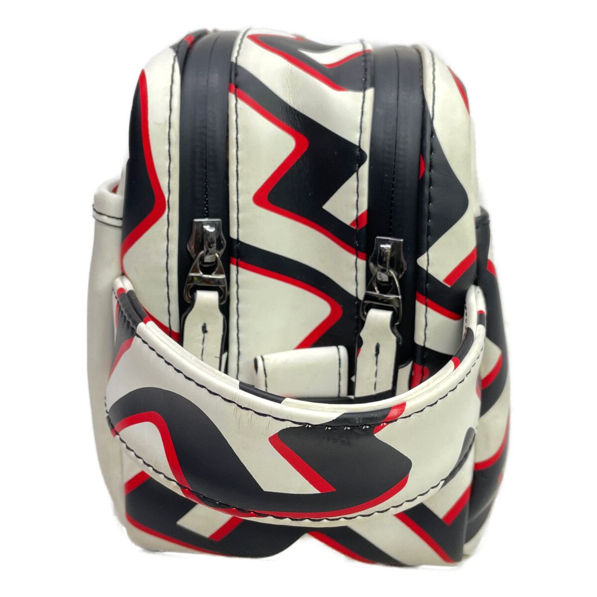 J.LINDEBERG カートバッグ · ラウンドバッグ 赤 中古 ジェイリンドバーグ J.LINDEBERG クラッチバッグ ホワイト