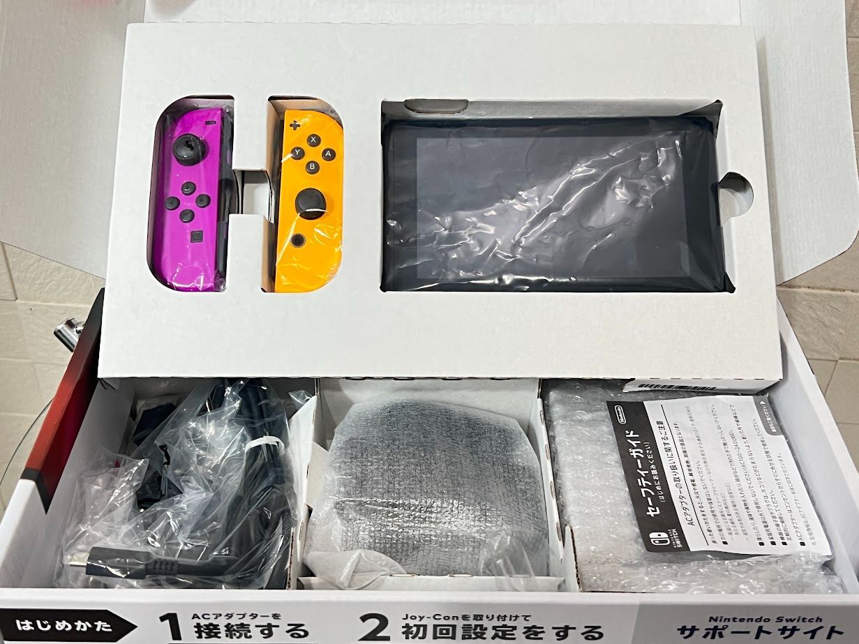 ジョイコン色違い】Nintendo Switch ニンテンドー スイッチ 本体 旧型モデル/2018年製 - メルカリ