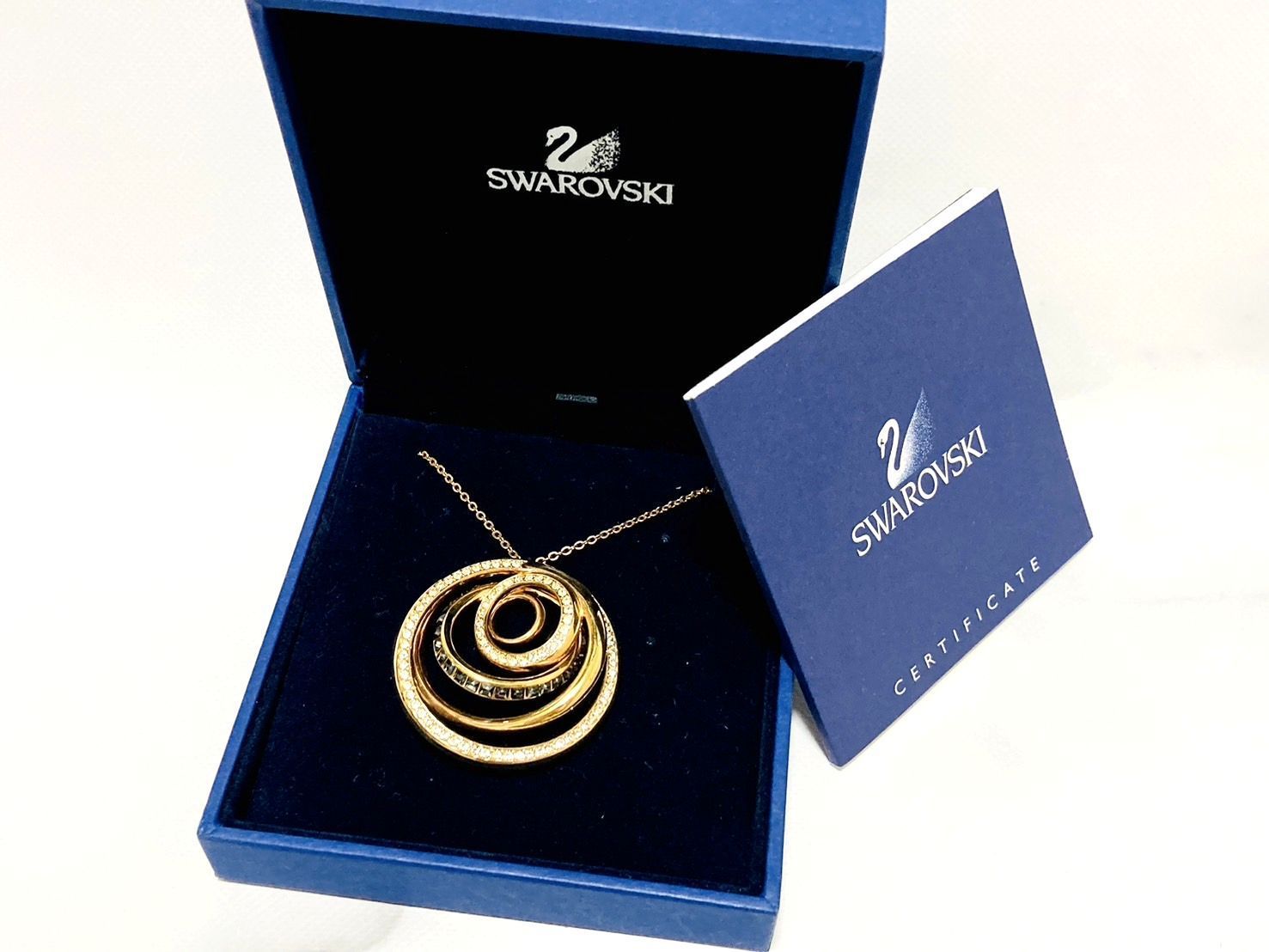 ☆SWAROVSKI スワロフスキー クリスタル Dynamic ダイナミック 5連 