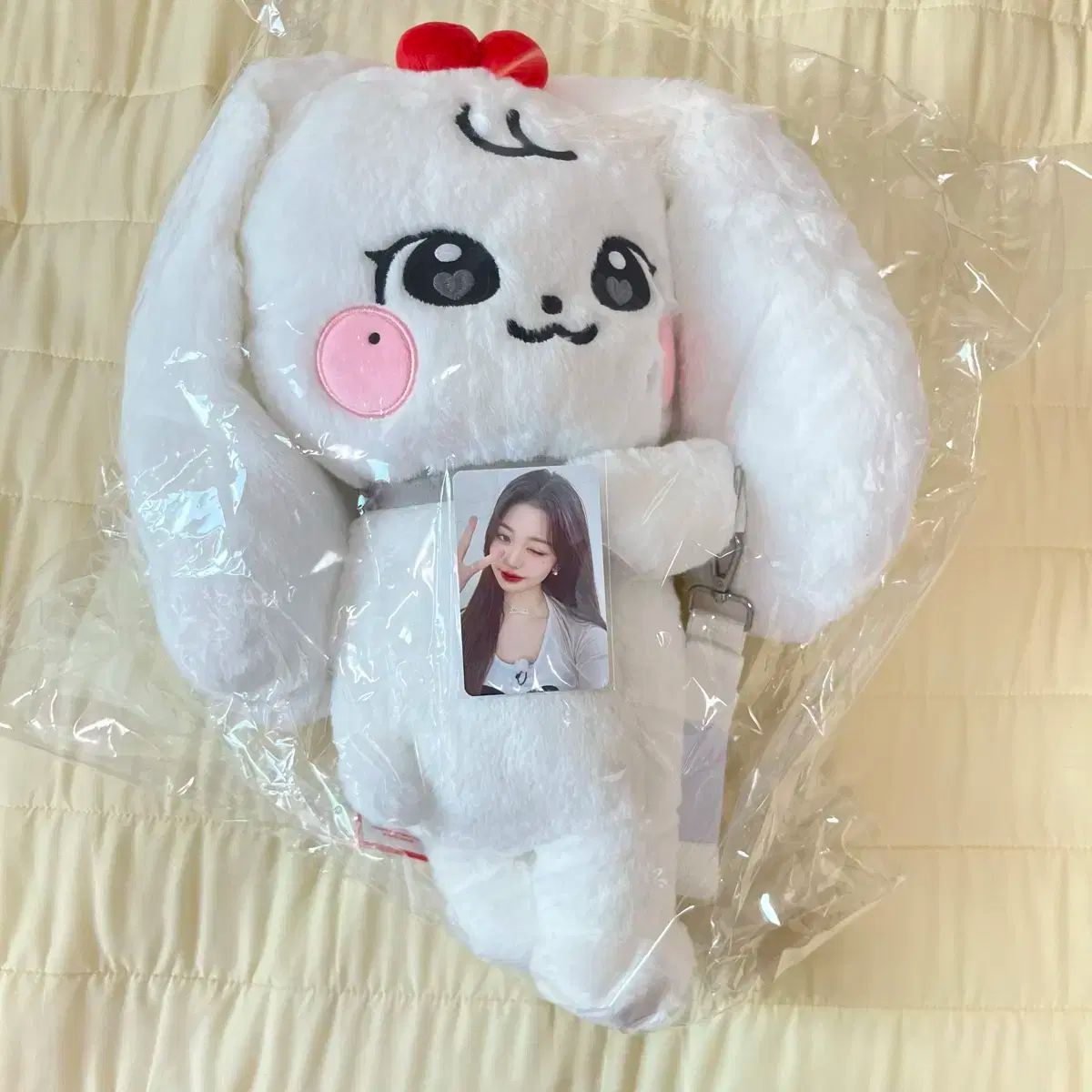 ive minive ポップアップ クロスバッグ ウォニョン ミニブ IVE MINIVE ポップアップ クロスバッグ ウォニョン チェリー