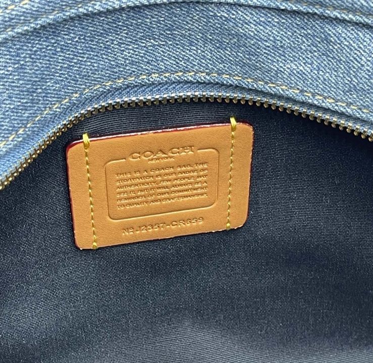 COACH コーチ