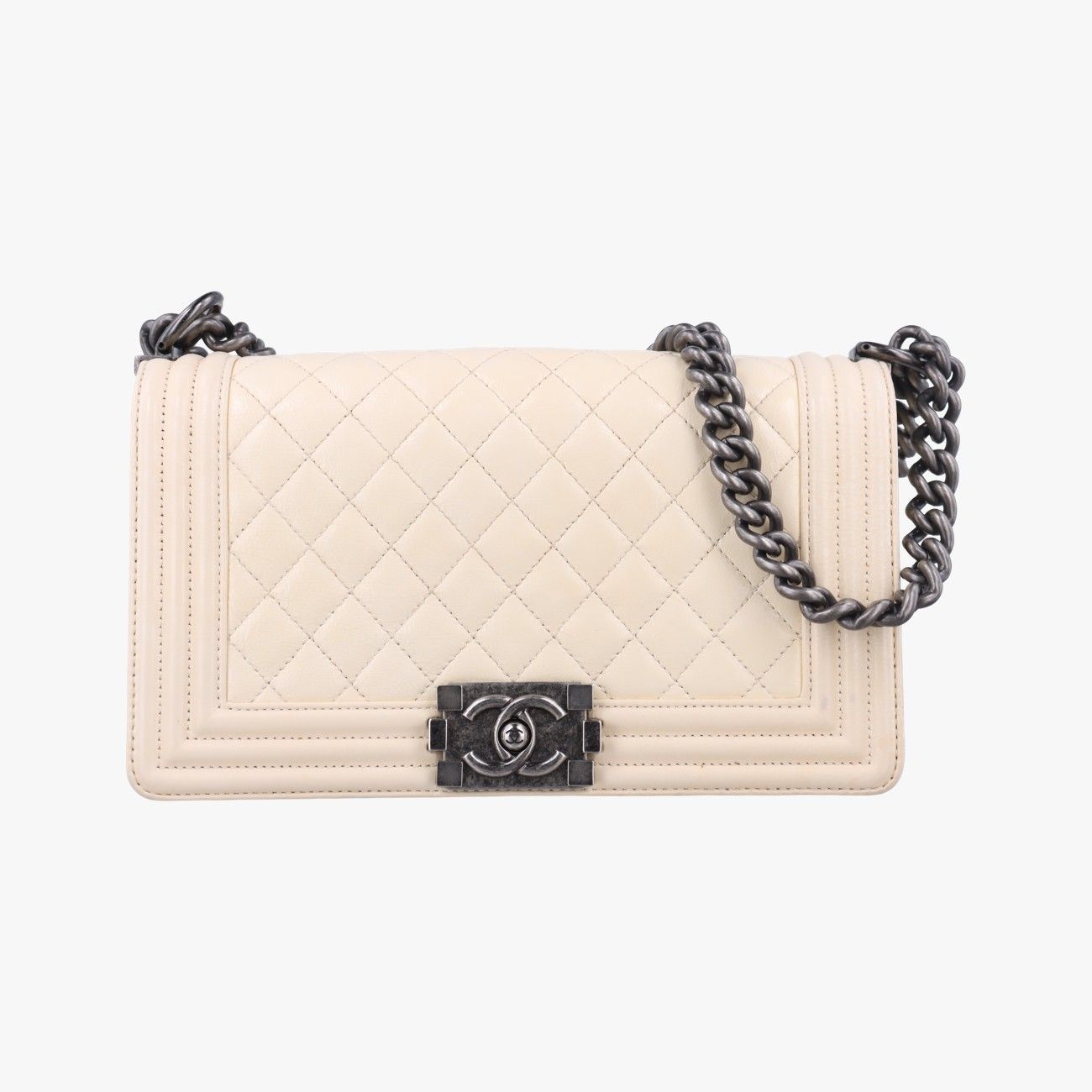 シャネルChanelボーイシャネルベージュレザーA6708619476226