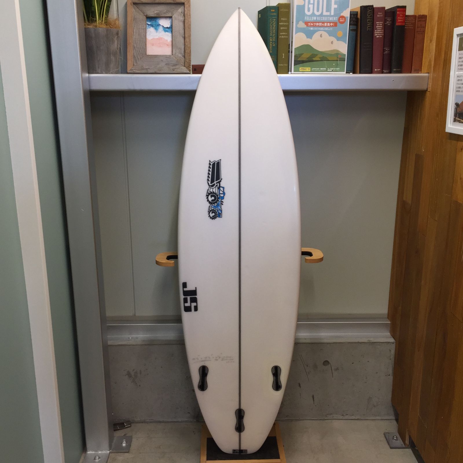 中古 JS サーフボード モンスターボックス MONSTABOX hyfi 5'6 23.5L