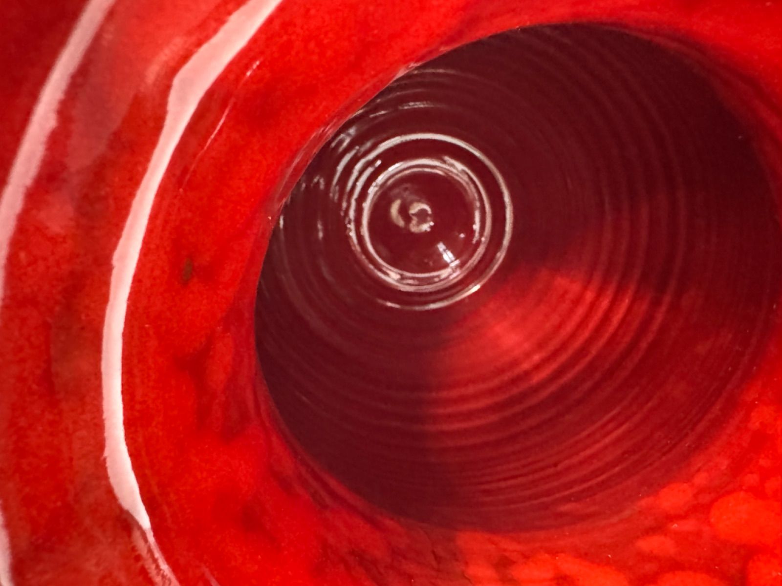 【miyuu vintage】フリル レッド フラワーベース 花瓶 花器 ヴィンテージ フリルガラス花瓶 フラワーベース レッド（赤） - メルカリ