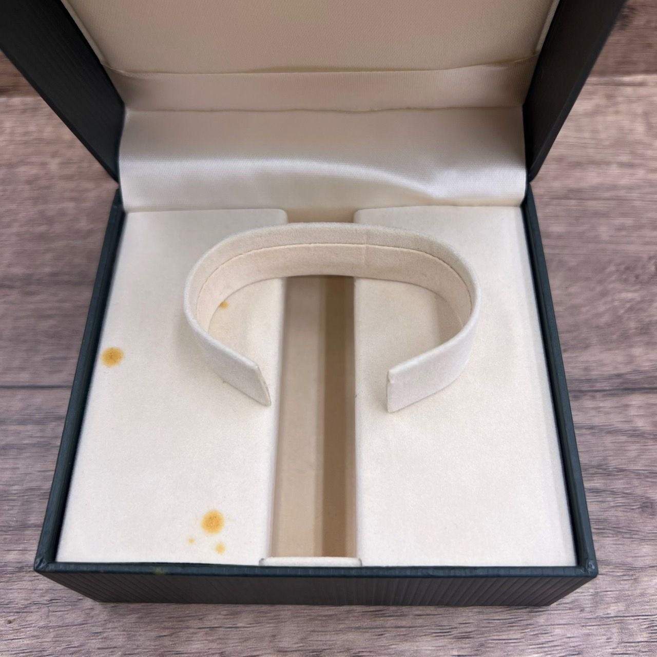 GUCCI グッチ　時計　空箱　2個 GUCCI - 純正BOX グッチ 空箱 腕時計 ボックス1セット ウォッチ