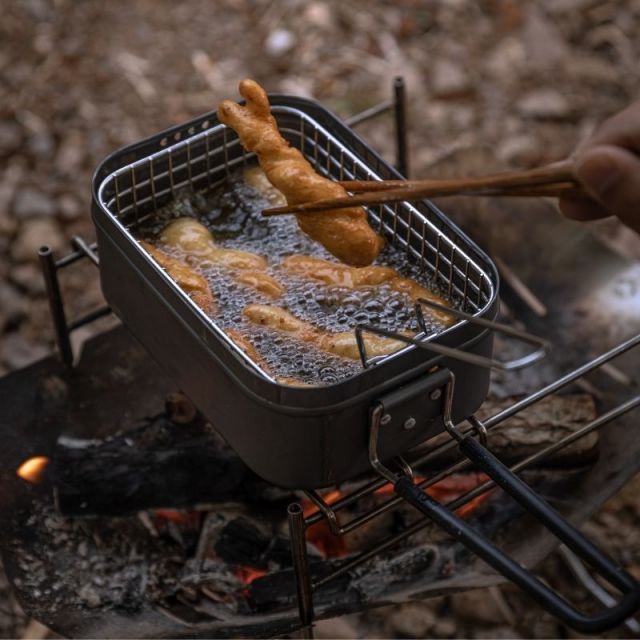 メスティン 3号 炊飯 2合 炊き ラージ 黒 ブラック おしゃれ 直火 極厚 アルミ アウトドア 飯盒 キャンプ 湯切り穴 ハンドルカバー セット キャンピングムーン