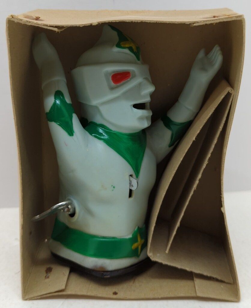 米澤玩具 発火付きゼンマイ ミラーマン 120mm グレー成型 白箱 3062527