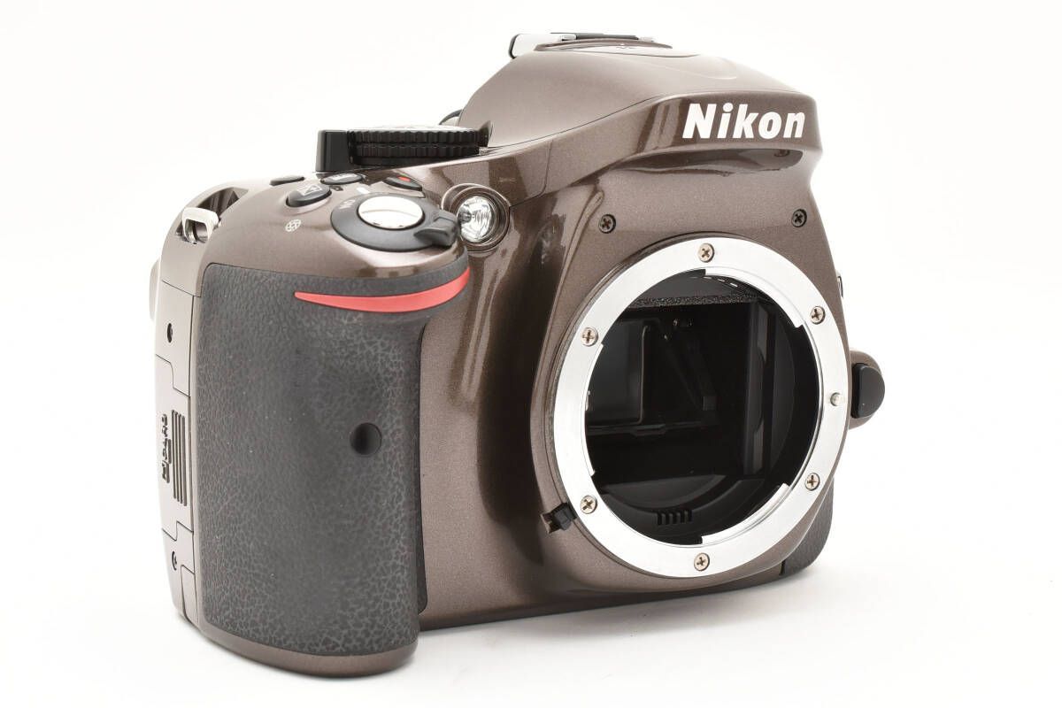 ☆極上品☆《ショット数17,766 回 》ニコン Nikon D5200