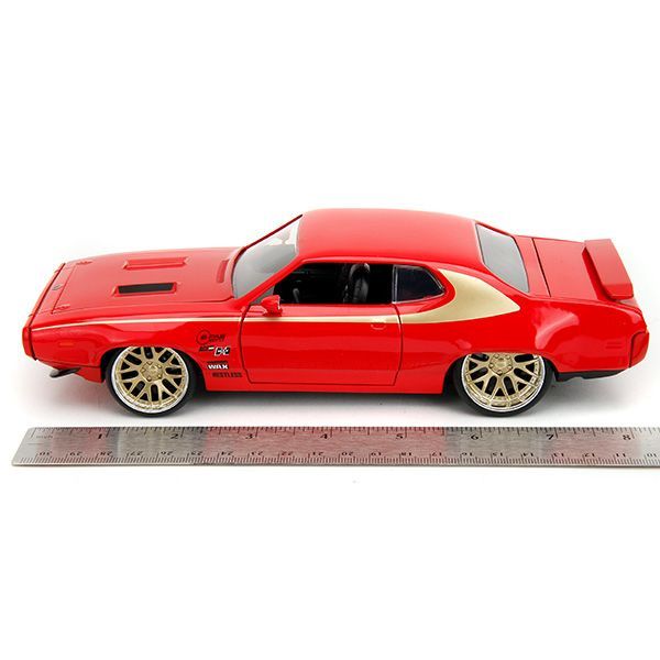 JADATOYS 1:24 BTM 1972 Plymouth GTX Red with Gold Stripe