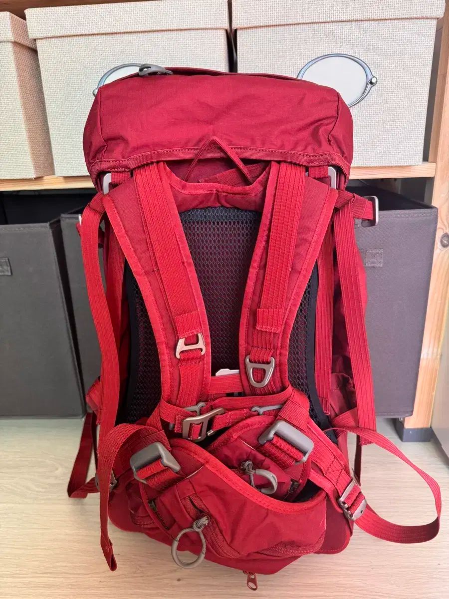 ルンダックス Gneik グニック 34 RS dark red ダークレッド