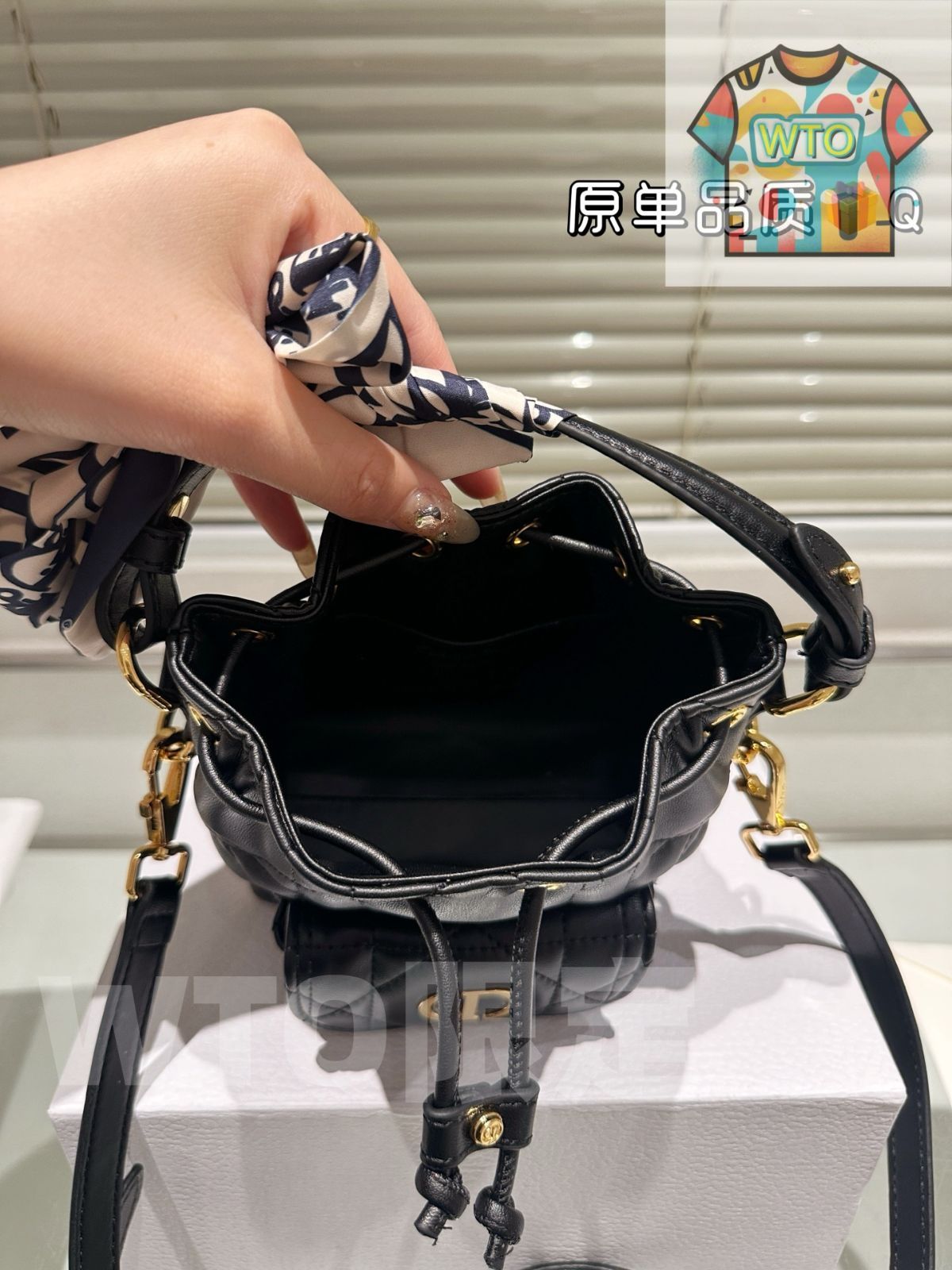 今日WTO】Dior ディオールディオカロレザーシリーズボックス付き