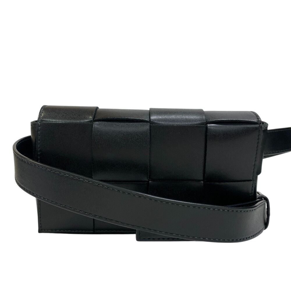 5%OFF フォロワークーポン BOTTEGAVENETA ボッテガヴェネタ 668572 カセット ベルトバッグ カセット ボディバッグ バッグ カバン ブランド ショルダー ウェストポーチ 可愛い ブラック メンズ おすすめ 人気