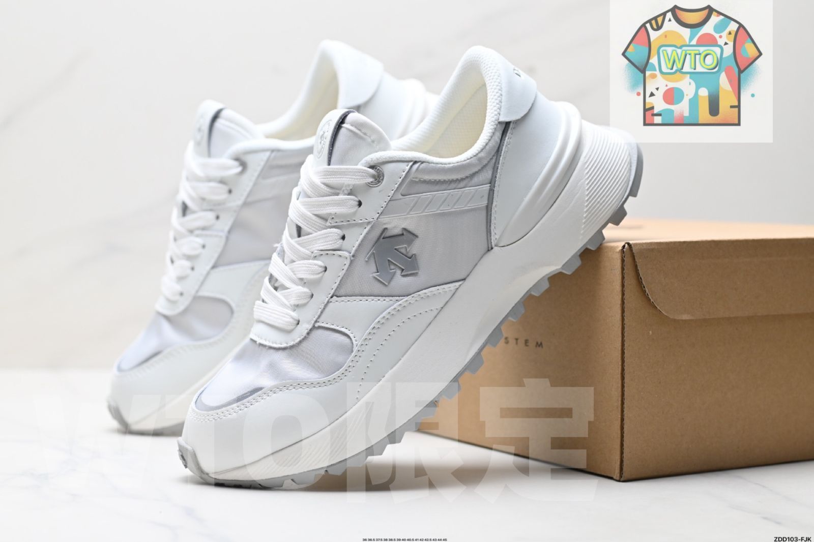 DSR スタイリッシュな滑り止めロートップ