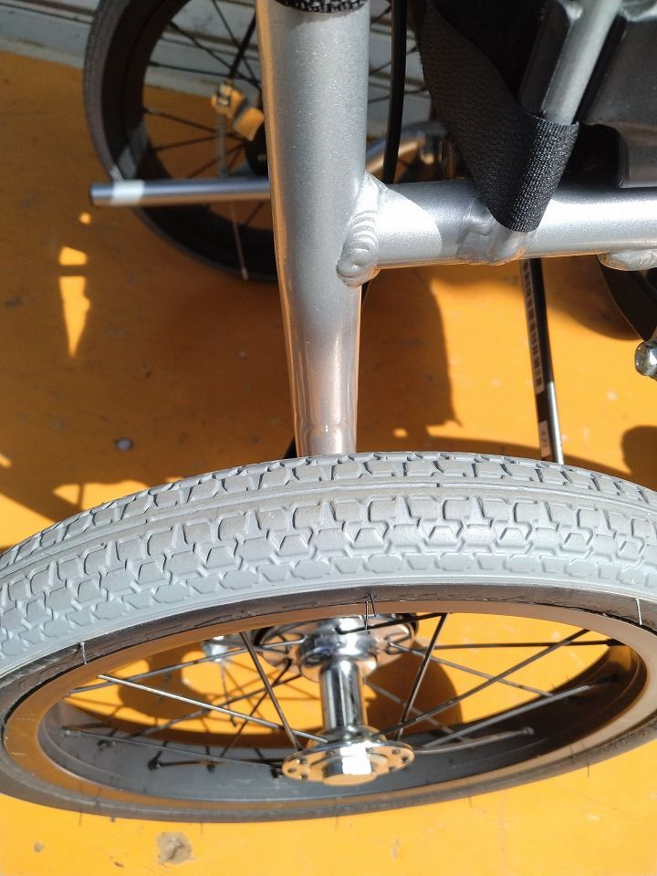 一部地域を除く 日進介助式車椅子ウルトラ