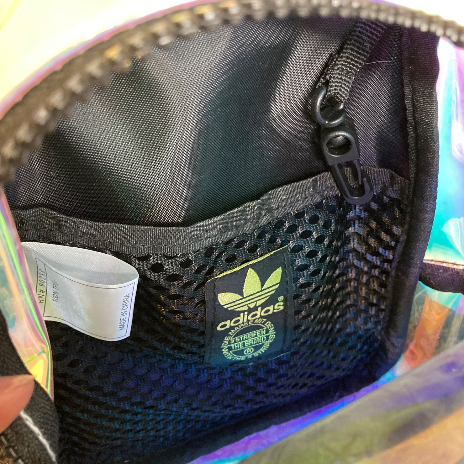 Adidas hotsell tyvek wallet