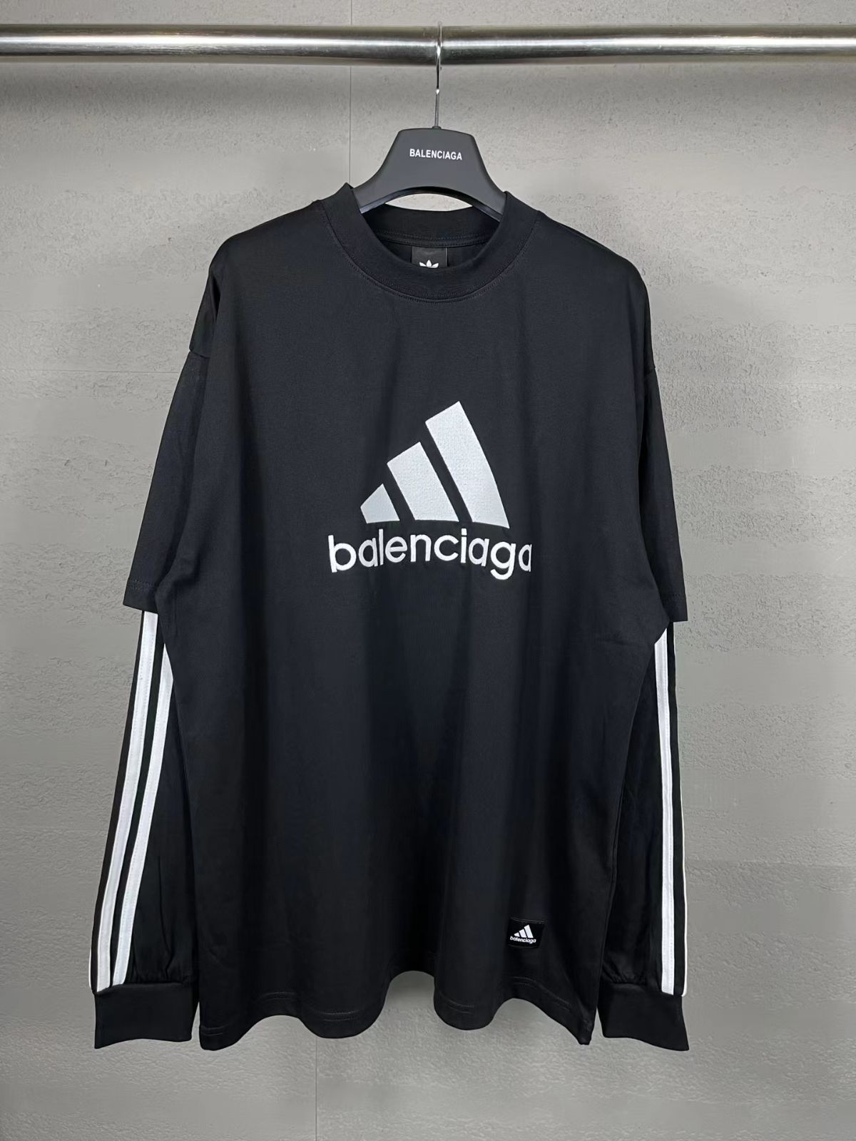 BALENCIAGA ADIDAS OVERSIZED ADIDAS LONG SLEEVE T-SHIRT - メルカリ