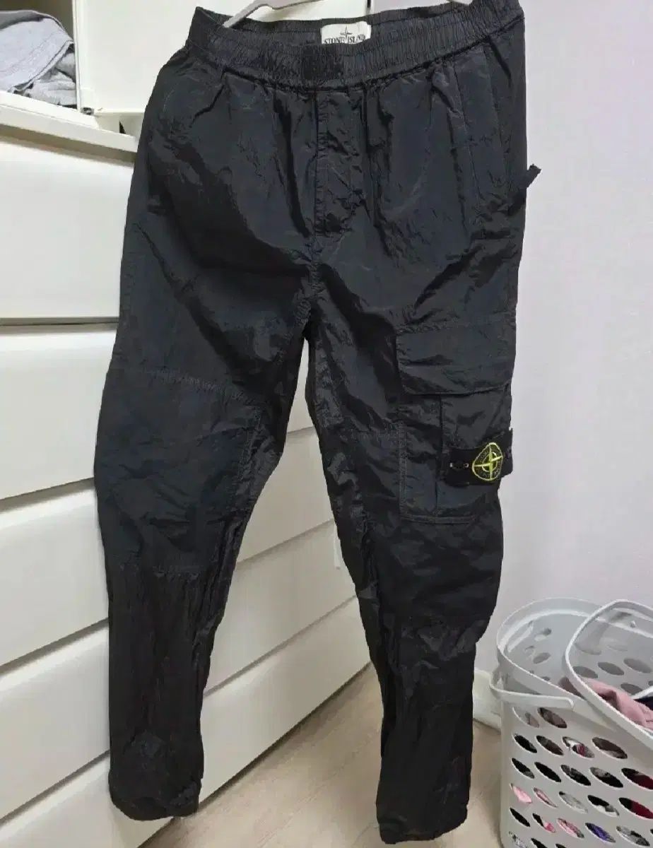 STONE ISLAND(ストーンアイランド) 19ss ナイロンメタルパンツ