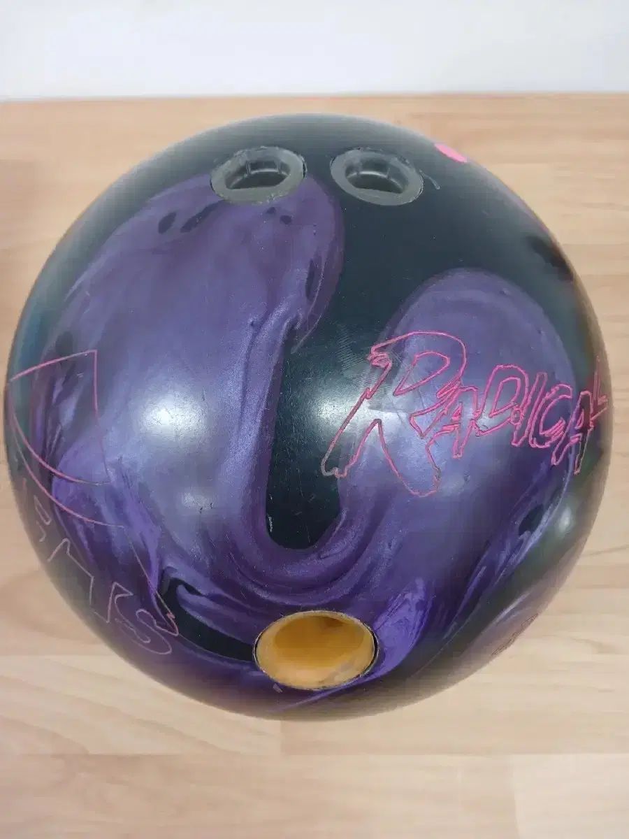 ハンマー ブラックパールウレタン 78D 15P プラグ済み ボウリングボール