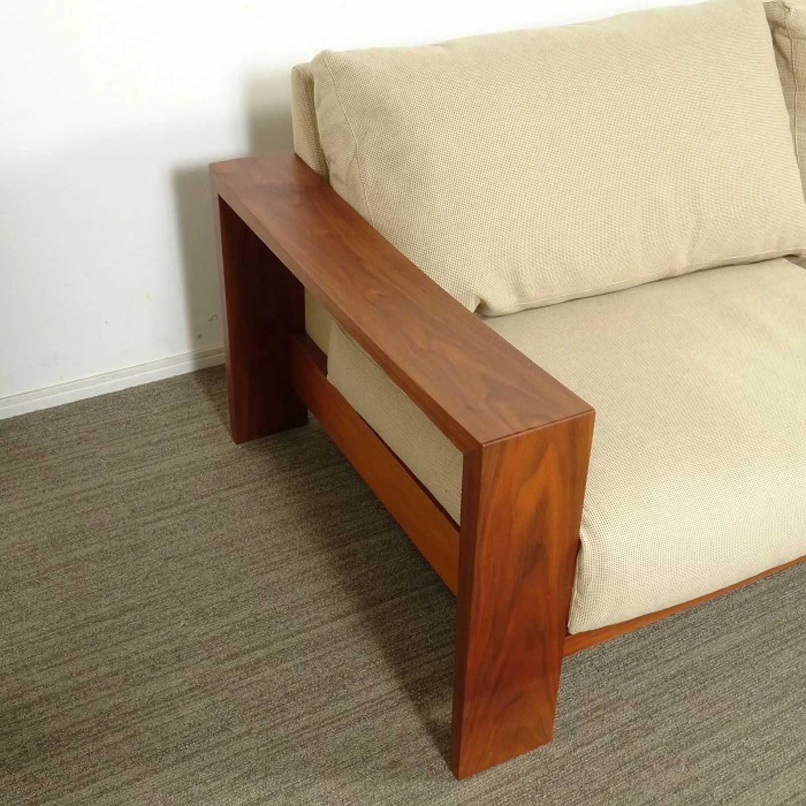 取付無料！カリモク UW2002 北欧風天然木ナチュラルベンチソファ