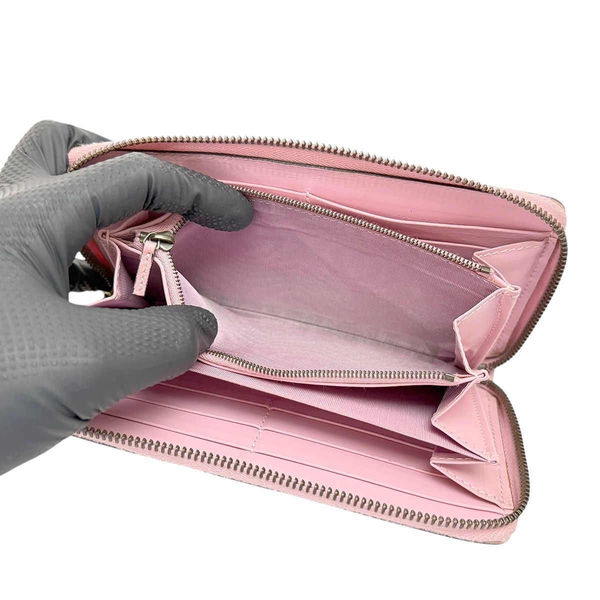 GUCCI GGスプリーム ストロベリープリント ジップアラウンドウォレット  