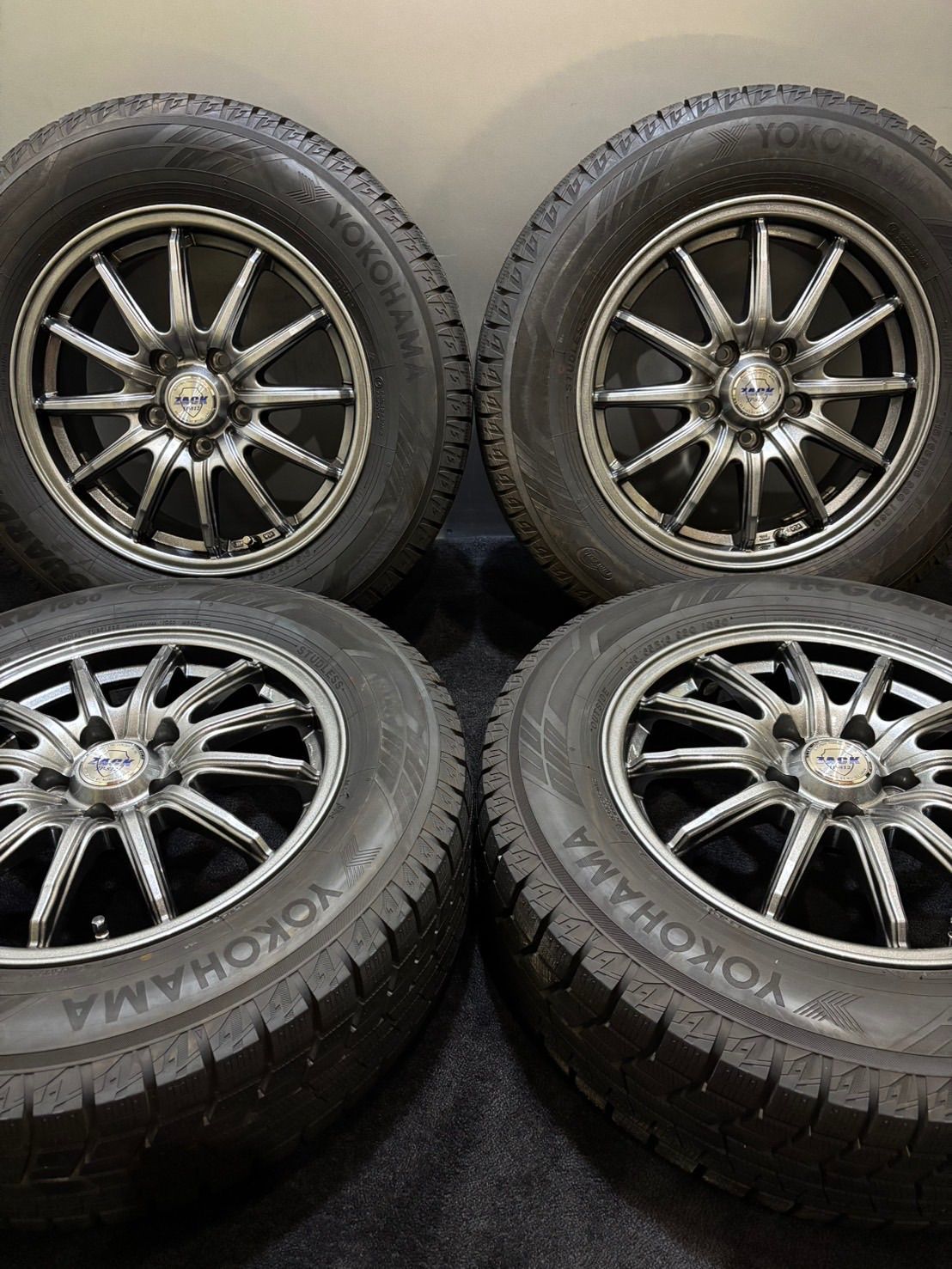 ☆倉庫保管品 215/65R16 YOKOHAMA/ice GUARD iG60 17年製 ZACK