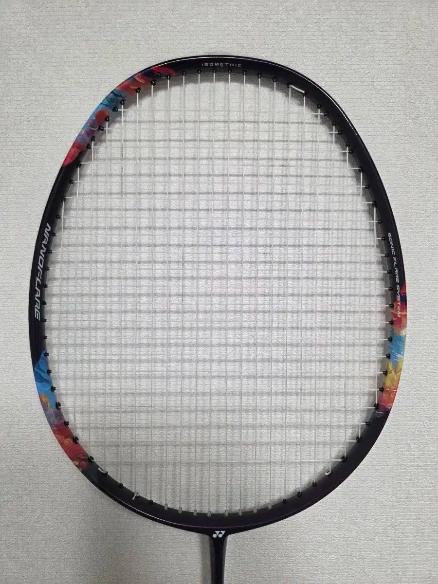 YONEX