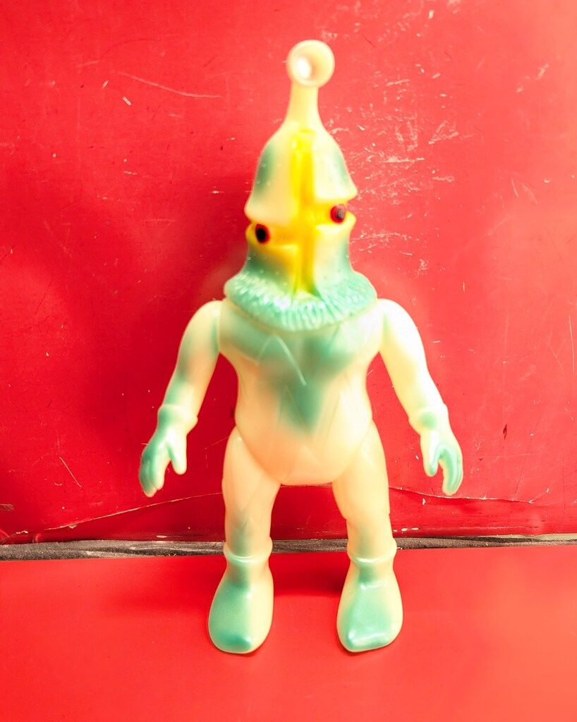 M1号 世紀の大怪獣ウルトラQウルトラマン ケムール人 蓄光成型|単品