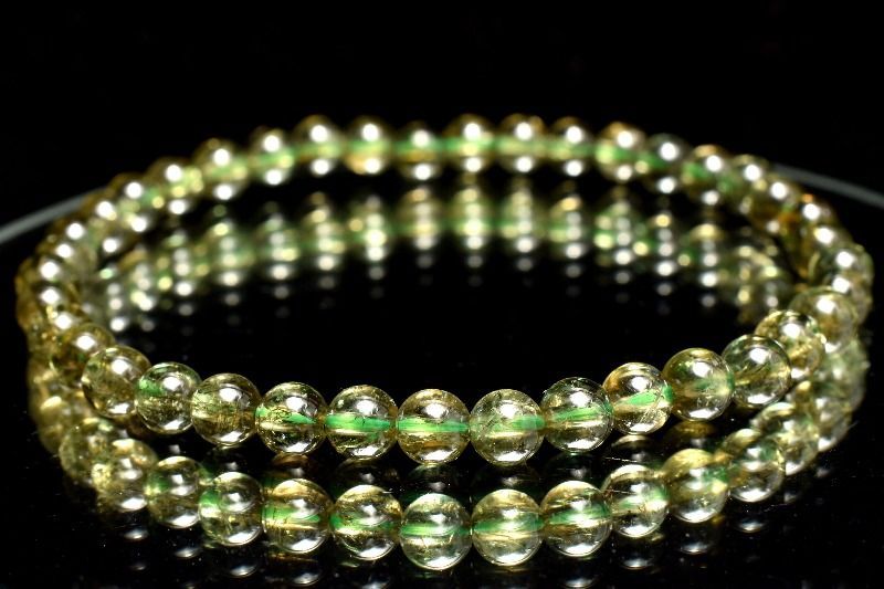 グアテマラ産◇希少 ブルージェダイト 青翡翠 4mm 3連タイプ