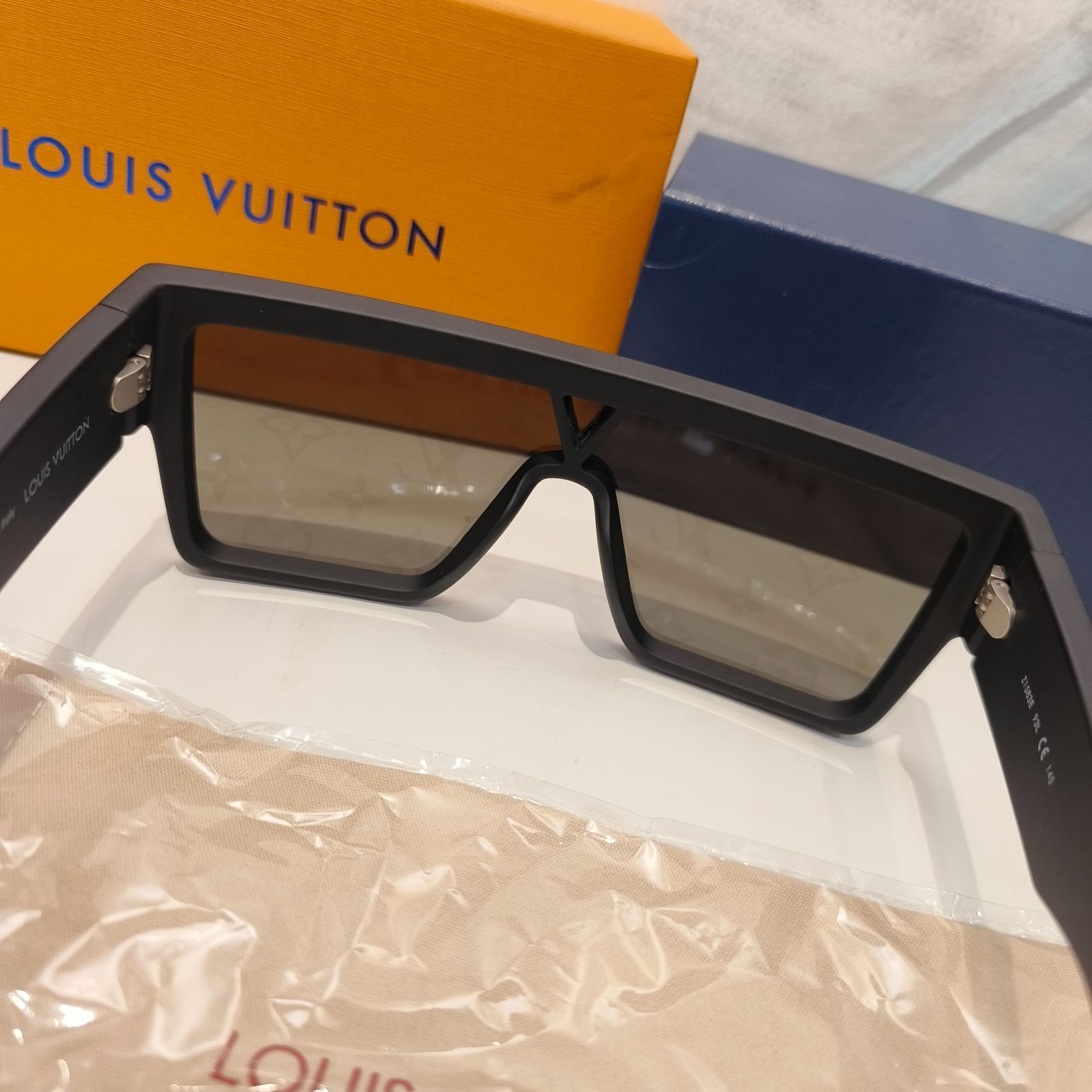 美品 ルイヴィトン LOUIS VUITTON サングラス メンズ Z1583 - メルカリ