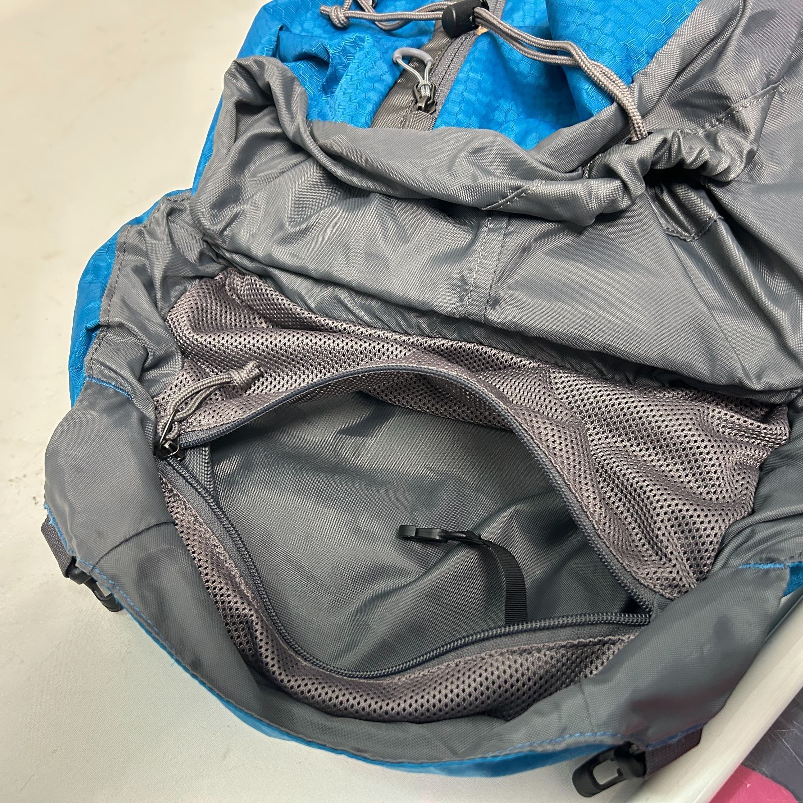 浜館79-2076】 Salomon サロモン バックパック discovery 40 【中古品 