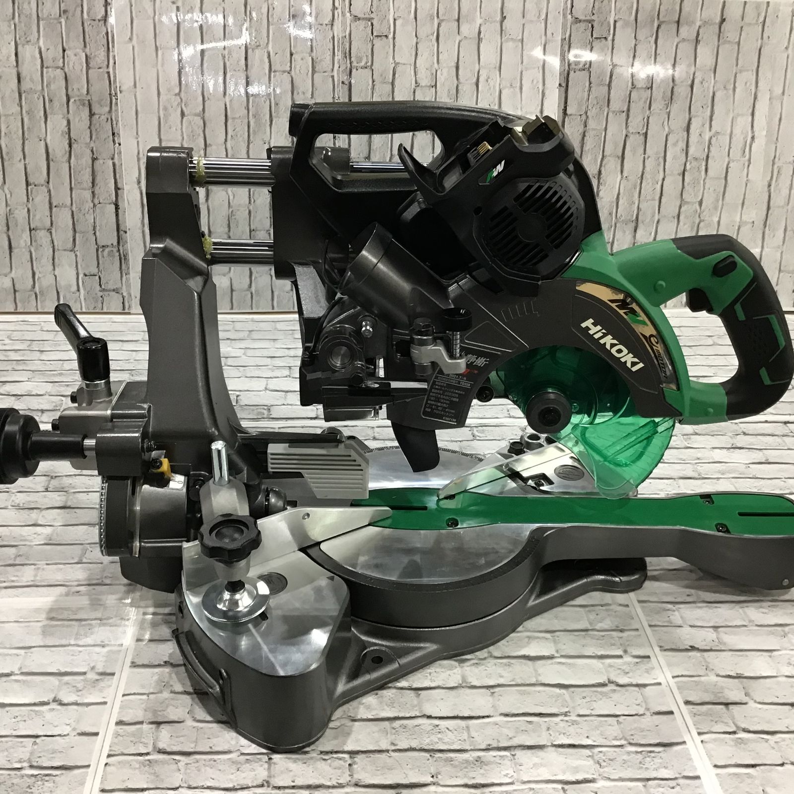 ☆ハイコーキ(HIKOKI ※旧:日立工機) コードレス卓上スライド丸のこ  