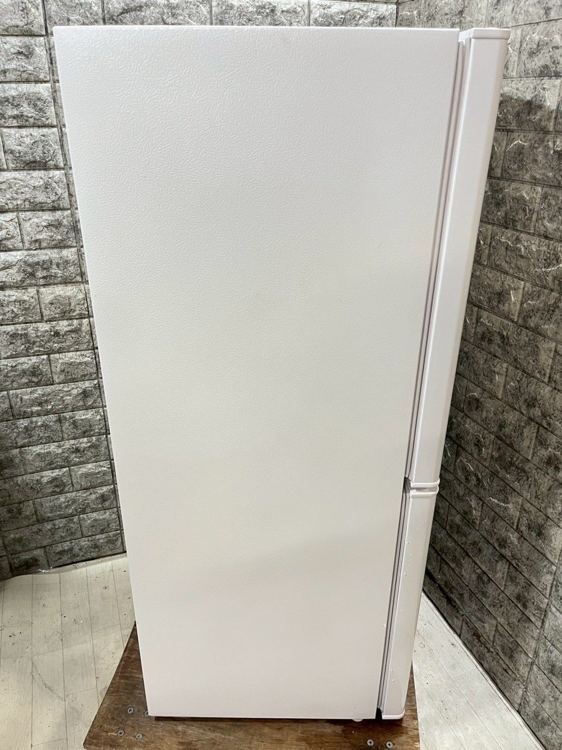【高年式】大阪送料無料★3か月保障付き★2024年★NTR-140WH★R-52 ニトリ 140L ファン式2ドア冷蔵庫 WH(NTR-140) : ニトリ Yahoo