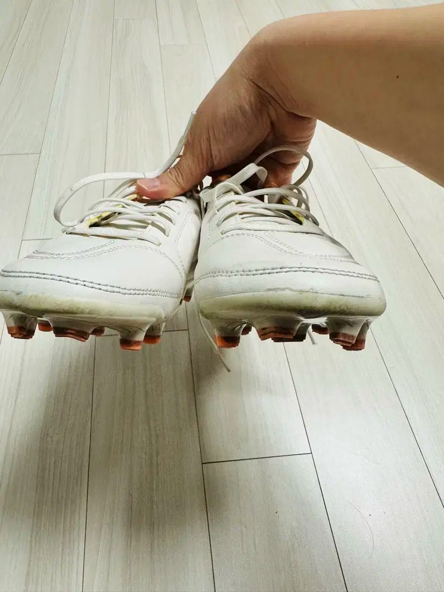 ティエンポ サッカーシューズ