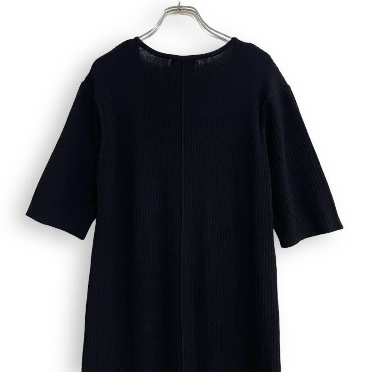 リブドロワ Uネック