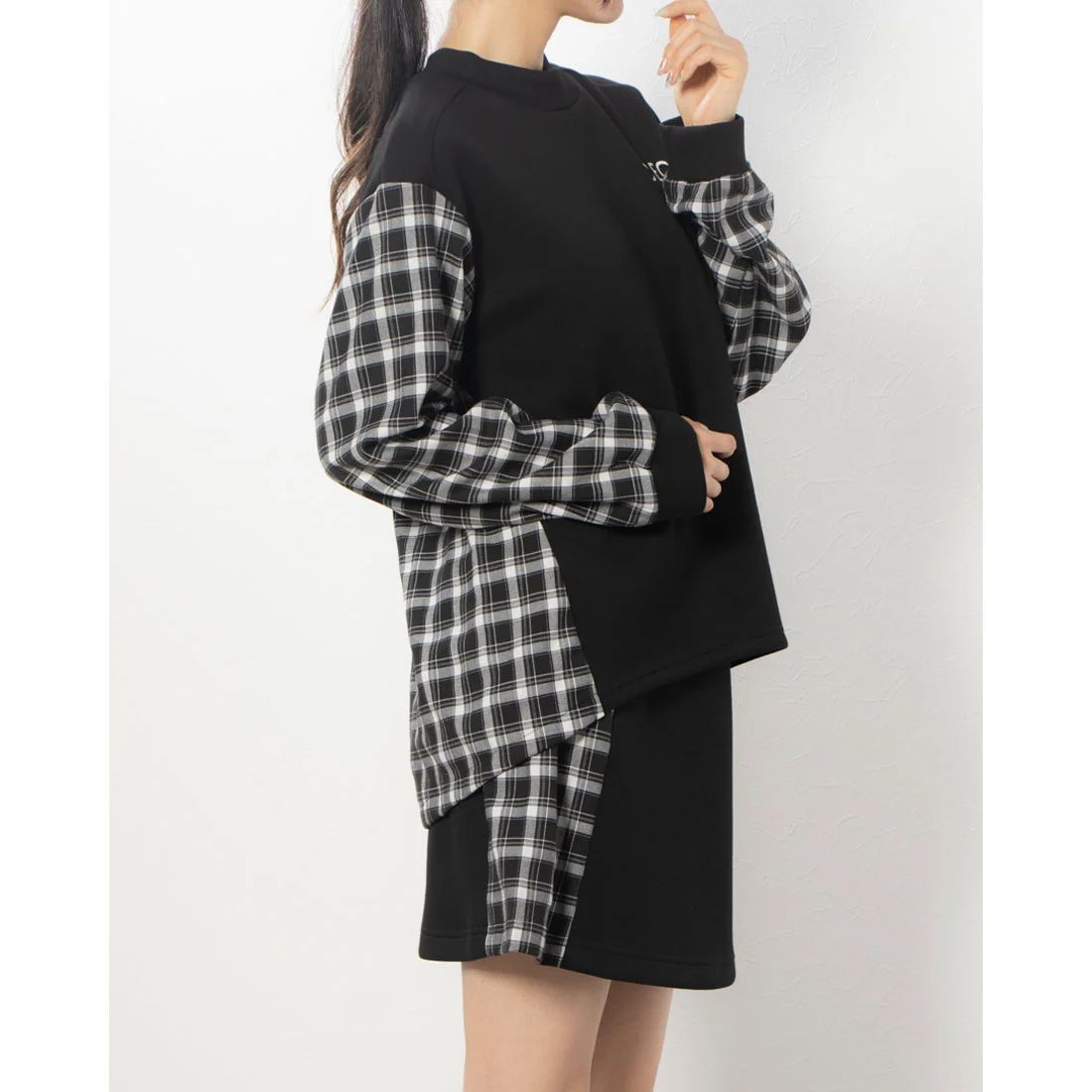 CECIL McBEE green ダンボールチェック切替モックネックスウェット ﾌﾞﾗｯｸ Mサイズ