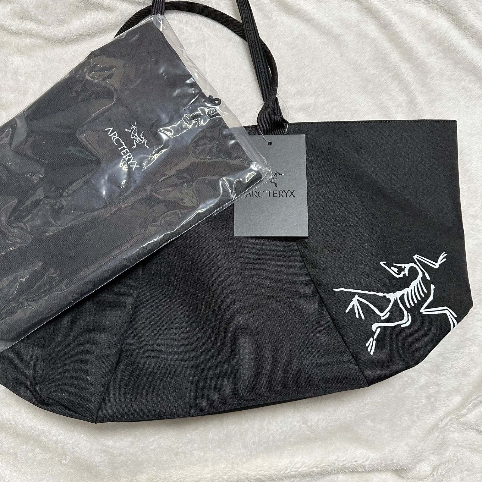 ARC'TERYX アークテリクス トートバッグ ブラック - メルカリ
