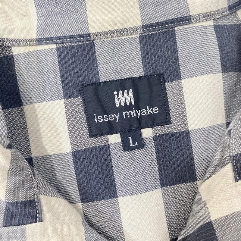 ISSEY MIYAKE イッセイミヤケ シャツ、ブラウス 長袖 im