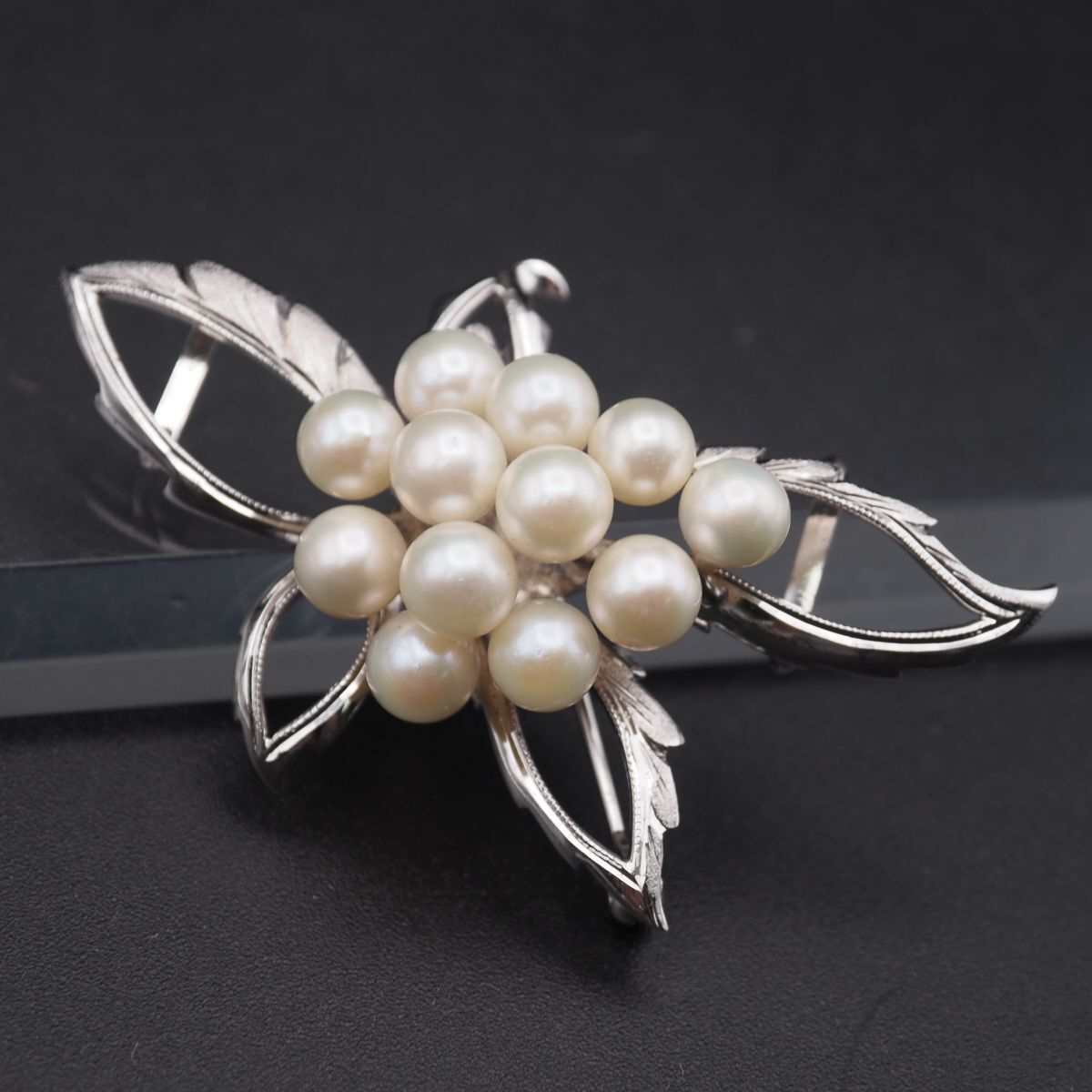 最安値で販売します。 H030 本真珠 5.4-5.9mm12珠 パール STERLING刻印 2way ブローチ 帯留め デザイン シルバー コサージュ 和装小物 6月誕生石 本日限定全品送料無料!