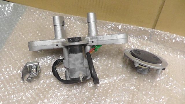 GSR250 LC6GJ55D001108xxx の キーセット 1758264419